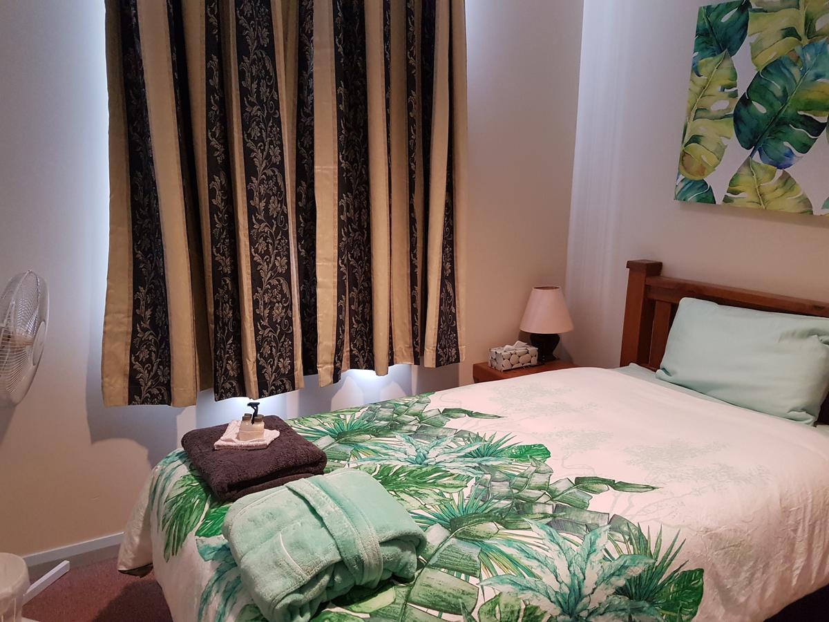 Queen Of The Murchison Guest House & Cafe Cue Eksteriør bilde